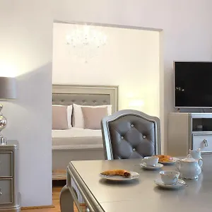 Milford 4* Budapest